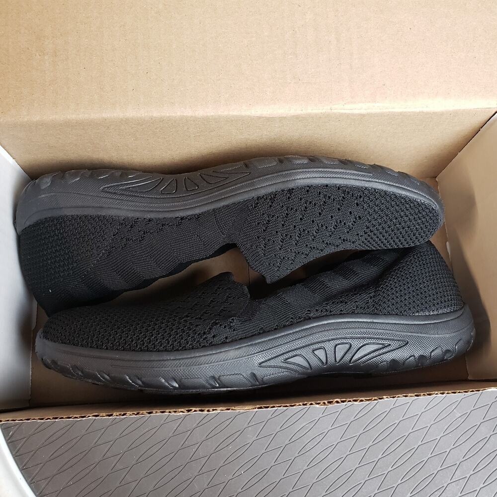 Skechers Reggae Loafers Womens 9.5 Black Slipon Scalloped Knit Casual Streetwear